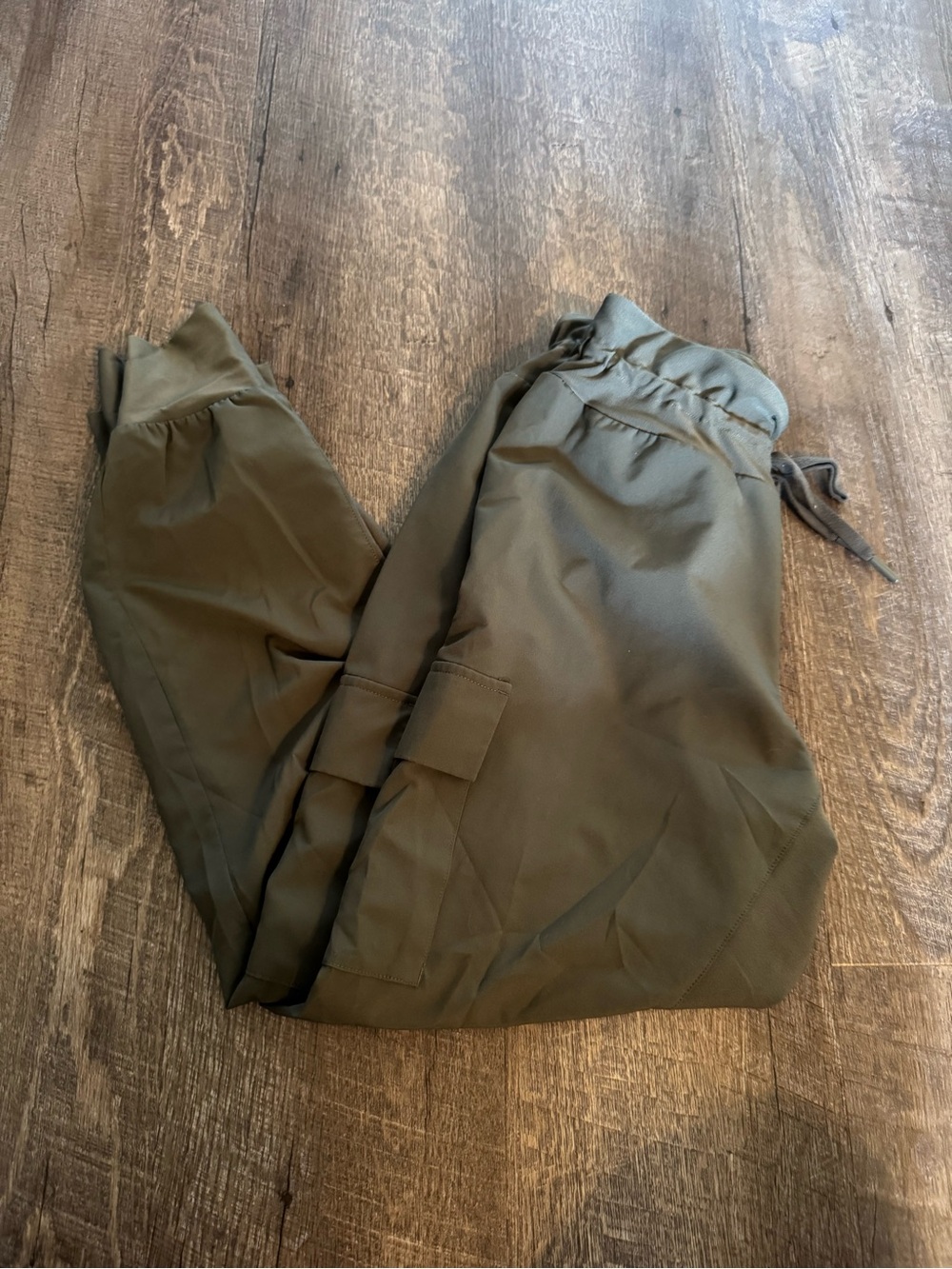 Mondetta Olive Green Cargo Jogger Pants
